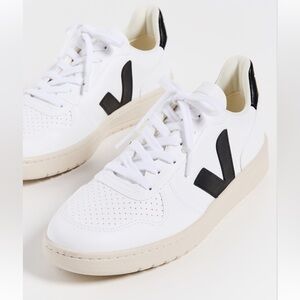 Veja Women’s V-10 Sneakers
